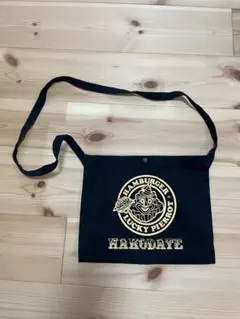 ラッキーピエロ サコッシュ