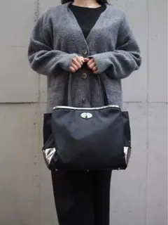 TOGA PULLA ファー バッグ ブラック ボア 3way - メルカリ