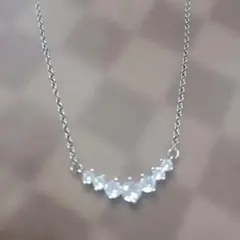 7石のキュービックジルコニアペンダントネックレス
