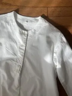 MUJI ホワイト ボタン付き 長袖シャツ