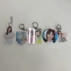 NiziU キーホルダー 5種セットのサムネイル