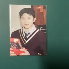 SEVENTEEN HOLIDAY トレカ　ウジ18