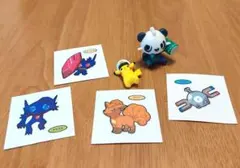 ポケモン　フィギュアとデコキャラシールセット