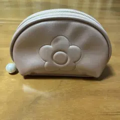 MARY QUANT エンボスデイジーパールラウンドポーチのサムネイル