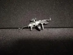 ホットトイズ製 1/6 AKMライフル+ドラムマガジン　銃　ミニチュアのサムネイル