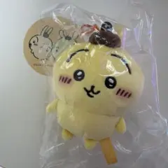 ちいかわ デスクトップから見守るひっかけぬいぐるみ うさぎ ポムポム