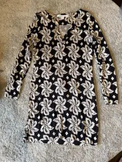 DIANE von FURSTENBERG 総柄ワンピース 薄地 七分袖 M - メルカリ