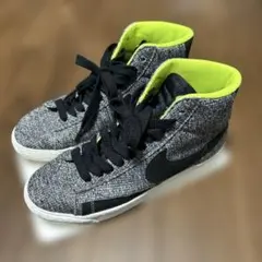 Nike ハイカットスニーカー グレー/ネオンイエロー24.5cm