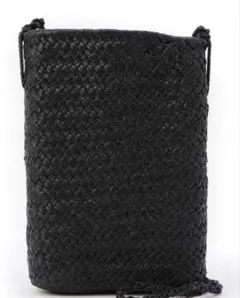 AETA レザーポシェット　斜めがけのサムネイル