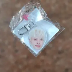 TREASURE ジョンファンCAPSULE TOY アクリルキーホルダー