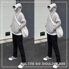 キルティング ビッグショルダーバッグ 白 メンズ 大人 無地 スポーティー