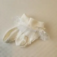ホワイト フリル付き ベビー靴下