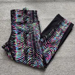 Nike ドライフィット　ランニング　クロップドレギンス　レディースS
