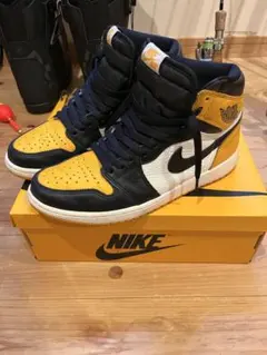 NIKE Air Jordan 1 taxi