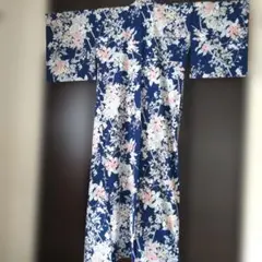【美品】小紋 紺地 枝花模様***帯締めのオマケ付きのサムネイル