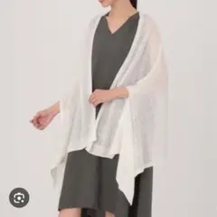 無印良品　手通しケープストール　白のサムネイル