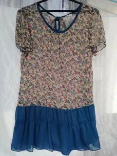 チュニックＭサイズ、後ろリボン