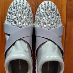 miu miu ビジュー スニーカー スリッポン美品のサムネイル
