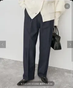 スピックアンドスパン　起毛タックテーパードパンツ　34 ネイビー