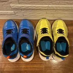 瞬足　2足　18センチ