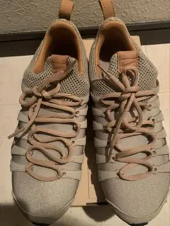 Item thumbnail for item f27fcabe-1c23-4e84-85f9-e4d86ead3f91