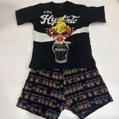 今週の値下げ。美品ヒステリックミニTシャツハーフパンツセット