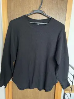 ユニクロ　黒 ワッフル生地 長袖シャツ