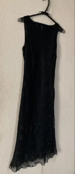 エレガント ブラック スリーブレスドレス