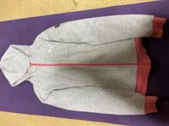 プーマ　ジップアップパーカーリバーシブル