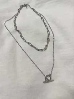 シルバーカラー二重ネックレス