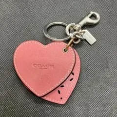 COACH ピンク キーリング コーチ シグネチャー チャーム 正規品 - メルカリ