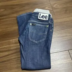 Leeジーパン美品 長ズボン １40サイズ
