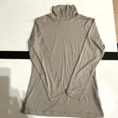 2回使用のみ UNIQLO ヒートテックタートルネック長袖 XL ライトブラウン