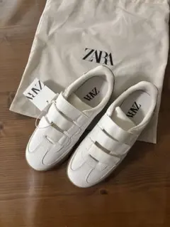 新品　zara スニーカー　22cm zara kids ベルクロのサムネイル