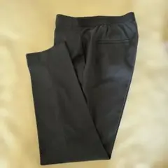 スマートアンクルパンツ ユニクロ