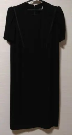 礼服　半袖ワンピース