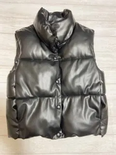ZARA 黒ベスト