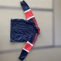 アディダス　ウィンドブレーカー