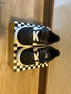 Vans V3838B ブラック/ホワイト 12cm