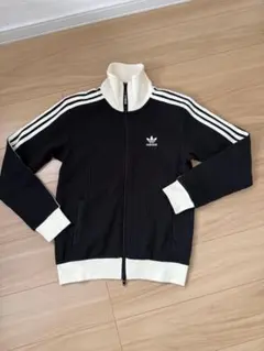 adidas トラックジャケットXS 黒/白