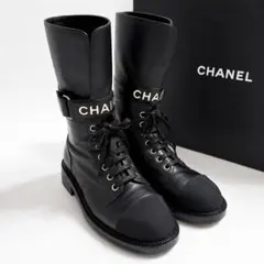 1666 美品✨CHANEL 21AW レースアップブーツ ロゴ 黒 38 1666 美品✨CHANEL 21AW レースアップブーツ ロゴ 黒 38 - メルカリ