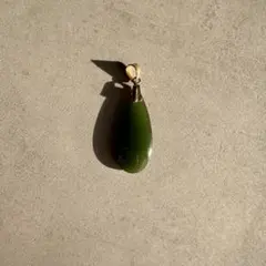 最終価格！Green Stone Teardrop ペンダントトップのサムネイル