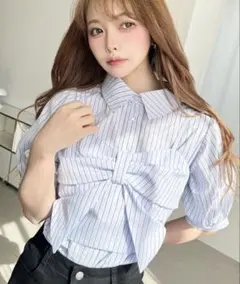半袖ブラウス