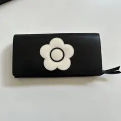 黒い花モチーフ 長財布