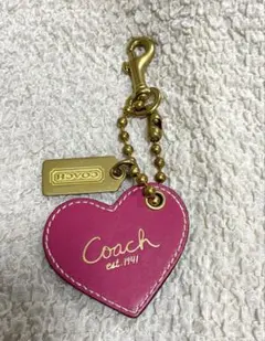 限定品 COACH コーチ ハート キーホルダー チャーム ピンク ゴールド