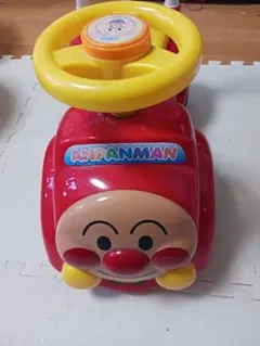 アンパンマン 乗用玩具 赤と黄色