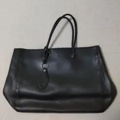 2025年最新】マーガレットハウエル レザーバッグの人気アイテム