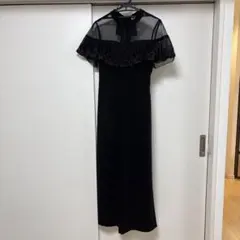 Lily Brown チュール刺繍ロンパース ブラック 結婚式のサムネイル