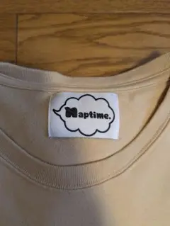 Naptime ベージュ ポケット付き プリントTシャツ