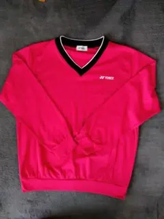 YONEX ピンク Vネックウェア